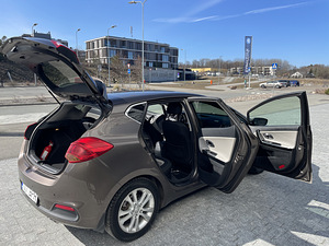 KIA CEED 2015. 1,6L. 99kw (4 foto / 12)