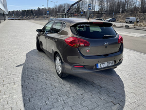 KIA CEED 2015. 1,6L. 99kw (5 foto / 12)