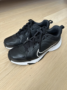 Кроссовки Nike, s.44,5 (2 фото из 4)