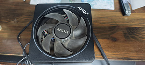 Ryzen 7 2700x + RGB кулер (4 фото из 4)