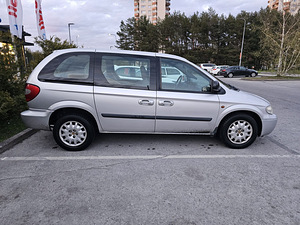Chrysler 2007, 250 000 km. Mini van diisel. (7 foto / 14)