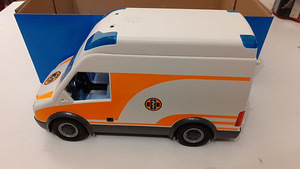 LOT! 70049 PLAYMOBIL City Life, Kiirabi tulede ja heliga (4 foto / 5)