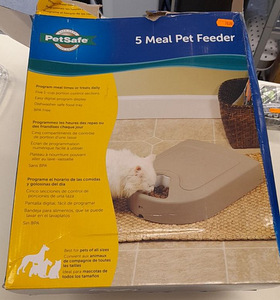 LOT! PetSafe, 5 toiduga lemmikloomasöötja, automaatne (4 foto / 4)