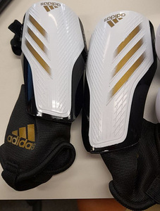 LOT! UUED Puma jalkajalatsid 32 + Adidas säärekaitsed (3 foto / 3)