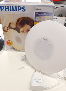 LOT! Philips LED-lamp Wake-up Raadio HF3505/01 (2 foto / 2)