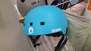 LOT! UUS kiiver DENNIS 54-57cm (1 foto / 1)