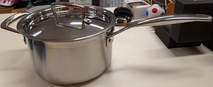 LOT! Le Creuset kastrul kaanega - 18cm 2.8L terasest (2 foto / 3)