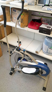 LOT! Orbitrek Elite Top Shop Elliptiline Trenažöör (2 foto / 2)