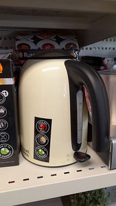 LOT! Russell Hobbs чайник (1 фото из 1)