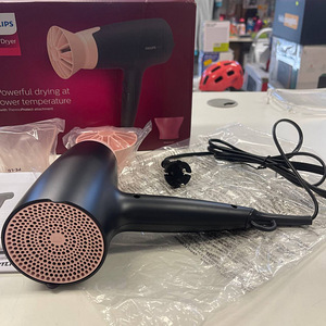 Фен Philips серии 3000 ThermoProtect BHD350 (8 фото из 10)