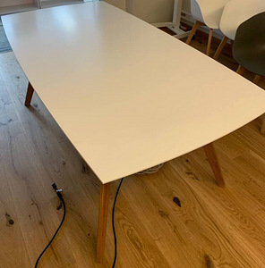 LOT! Kvaliteetne suur valge laud 184x95x75cm (1 foto / 5)
