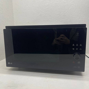 LOT! LG MJ3965BPS Mikrolaineahi 39L Grill (2 foto / 10)