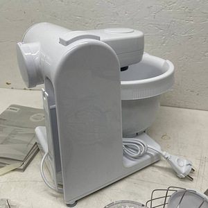 LOT! Bosch MUM4 köögikombain 500W (6 foto / 9)