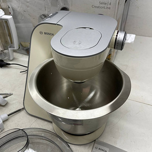 LOT! Bosch MUM5 MUM58L20 CreationLine köögikombain 3,9 L (4 foto / 10)