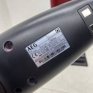 LOT! AEG QX7-ANIM 2in1 juhtmeta tolmuimeja (10 foto / 10)