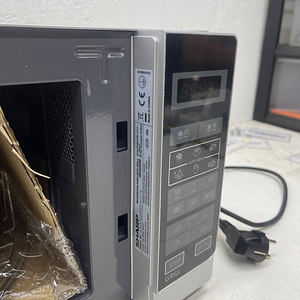 LOT! Mikrolaineahi Sharp R642INW (9 foto / 10)