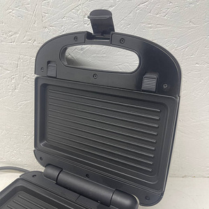 МНОГО! Сэндвичница Russell Hobbs 24540, 760 Вт (6 фото из 10)