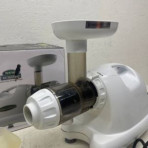 LOT! Omega 8224 valge mahlapress 36,8 x 16,5 x 39,4 cm (6 foto / 10)