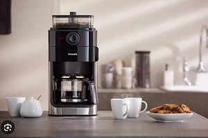 LOT! Philips Kohvimasin koos oaveskiga 1,2l HD7767 (1 foto / 10)