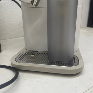 LOT! Nespresso Gran Lattissima EN650.W kapsel kohvimasin (5 foto / 10)