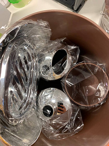 LOT! UUS Bathlux 6-osaline vannitoatarvikute komplekt (3 foto / 6)