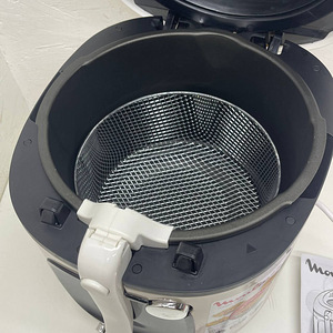 Фритюрница Moulinex Mega 2 кг XXL 3 л, 1800 Вт (7 фото из 10)