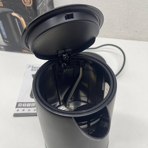 Чайник Bestron AWK2200BW 1,7 л, 2200 Вт (7 фото из 9)
