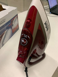 LOT! Triikraud Tefal Ultragliss Plus FV6810E0, valge/punane (2 foto / 5)