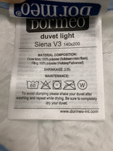 Легкое одеяло DORMEO SIENA DUVET 140X200 см (3 фото из 3)