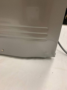 LOT! Samsung Mikrolaineahi MS2BF303TAS 28 l 1000W 15KG (10 foto / 10)