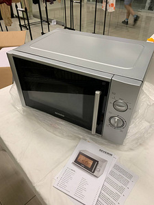 LOT! Severin MW 7772 mikrolaineahi 28 L 900 W (7 foto / 9)