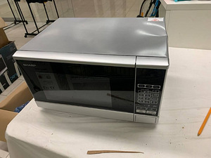 LOT! SHARP R670S 2-in-1 mikrolaineahi grilliga 20 L 800W (9 foto / 10)