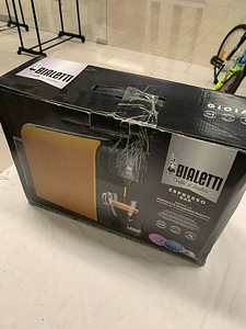 LOT! Bialetti Gioia 500 ml Ülikompaktne Espressomasin 1200W (8 foto / 9)