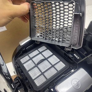 LOT! Amazon Basics kotiga tolmuimeja 700W (9 foto / 10)