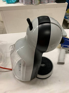 LOT! Kapselkohvimasin Krups Dolce Gusto Mini Me (3 foto / 8)