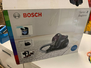 LOT! Пылесос Bosch Serie 2 Cleann'n BGC05AAA1, 700 Вт (6 фото из 6)