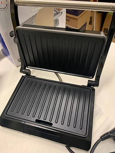 LOT! Kontaktgrill Severin KG 2394 800W (2 foto / 5)