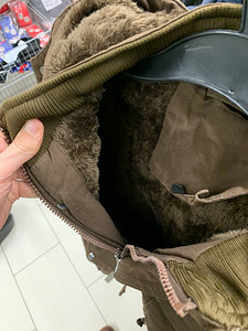 LOT! UUS Uoiuxc Kapuutsiga talvejope meestele S (3 foto / 3)