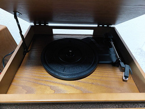 LOT!Auna Belle Epoque 1910 retro stereosüsteem FM BT Plaat (7 foto / 8)