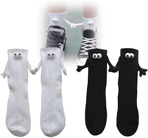 LOT! UUS Systg 2 paari magnetilisi sokke Friends (7 foto / 7)