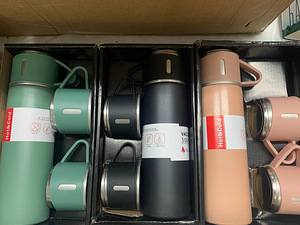 LOT! UUS 500ml termos 3 tassiga, pakendatud karpi, eCarla (2 foto / 3)