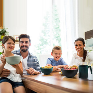 LOT! UUS Dinnerware sööginõukomplekt plastikust 16tk (6 foto / 6)