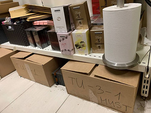 ЛОТ! Полки с крючками 90x200X4части+крючки (3 фото из 4)