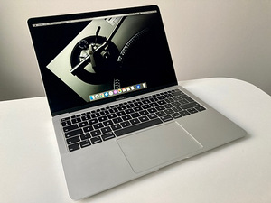 MacBook Air Retina Intel ENG 2019 (1 foto / 4)