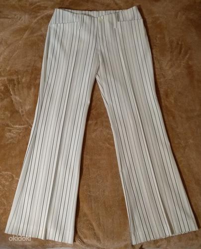Красивые белые брюки в полоску, размер 40 (фото #1)