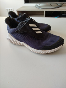 Кроссовки Adidas
