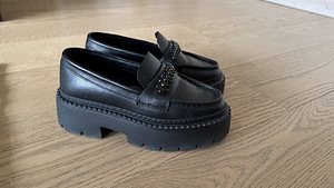 Looferid Jimmy Choo 36 (1 foto / 4)
