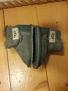 Ugg Australia saapad s 20 (stp umbes 12 cm) (1 foto / 3)