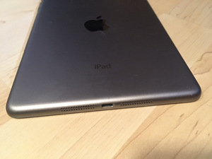 iPad Mini 2; 16 GB; Cellular; WiFi; silver; A1490 (3 foto / 6)