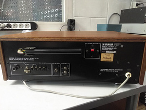 Tuner Yamaha CT-1010 (5 foto / 7)